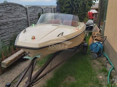 Prodám laminátový člun české v