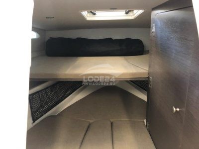 BAYLINER VR-6 Cuddy + MERCRUIS