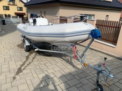 Motorový čln ZODIAC 420 deluxe