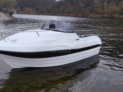 Lakeman 440 Cabin