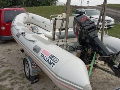 Valiant V-490 + Mercury 40 HP