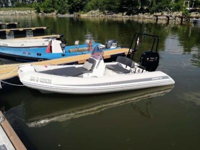 predam motorový čln Grand