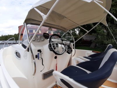 Kajutová lod Quicksilver 555 W