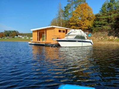 Obytná loď Carver 26 Flybridge