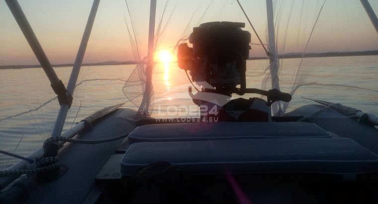 Čln Admiral 290 + motor
