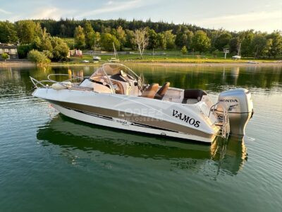 Motorový čln Galia 520 Sundeck
