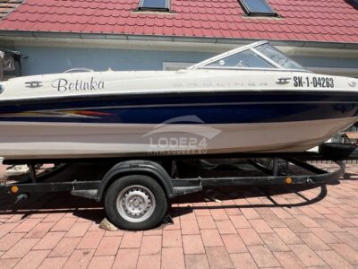 Loď / Motorový čln Bayliner 18