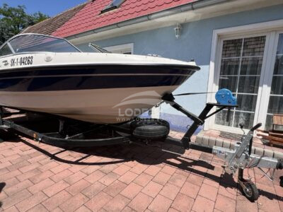 Loď / Motorový čln Bayliner 18