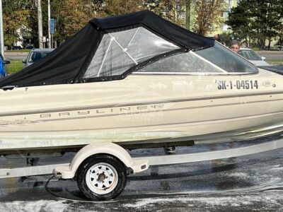 Predám motorový čln Bayliner