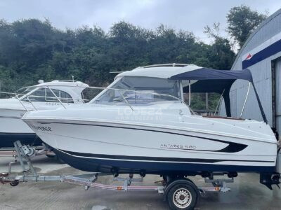 Beneteau Antares 580