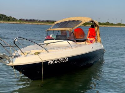 Motorový čln M 630ka