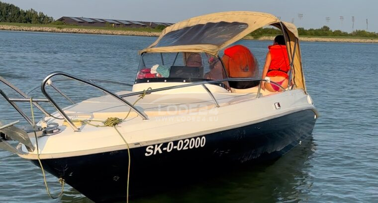 Motorový čln M 630ka